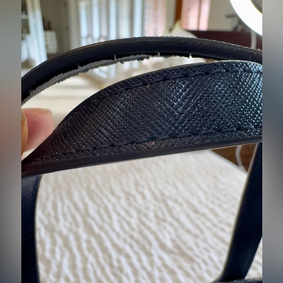 Kate Spade New York Lola Glitter Small Satchel GUC Silver & Navy Crisp Cute Read - Picture 10 of 11